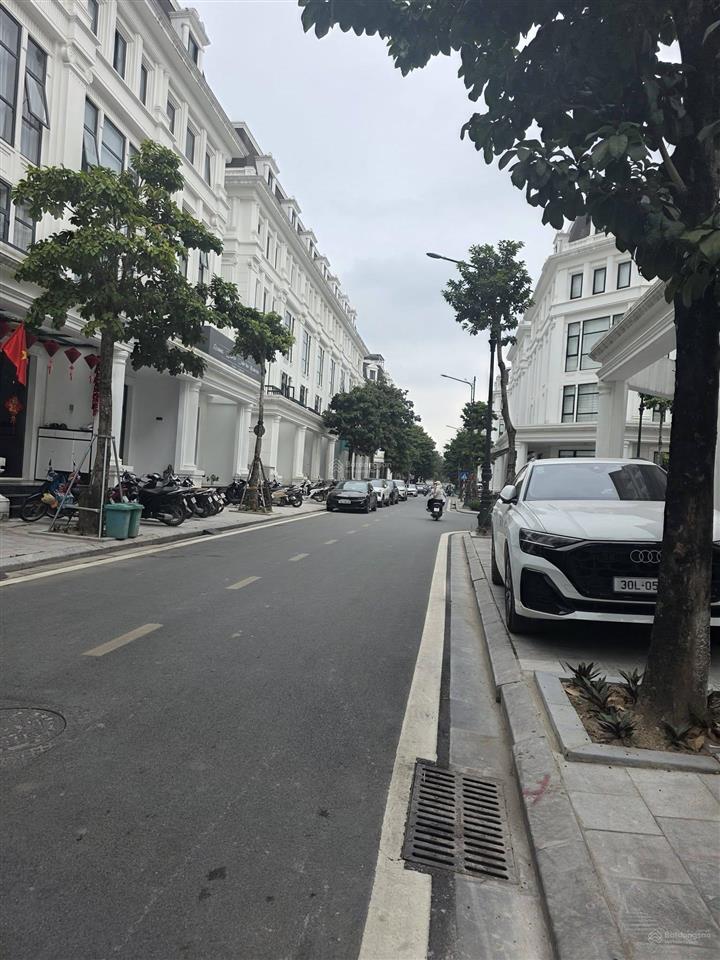 Bán nhà liền kề hoàng mai, khu louis, gần vành đai 2,3. dt 94m2. thang máy. giá 34.5 tỷ