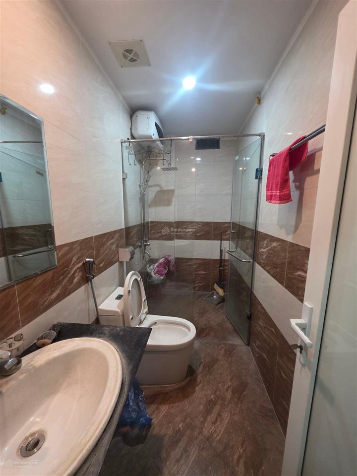 Nhà đẹp minh khai, gần timescity, ngõ ~3m. có nơi gửi ô tô. dt 45m². 5 tầng. giá 12.5 tỷ