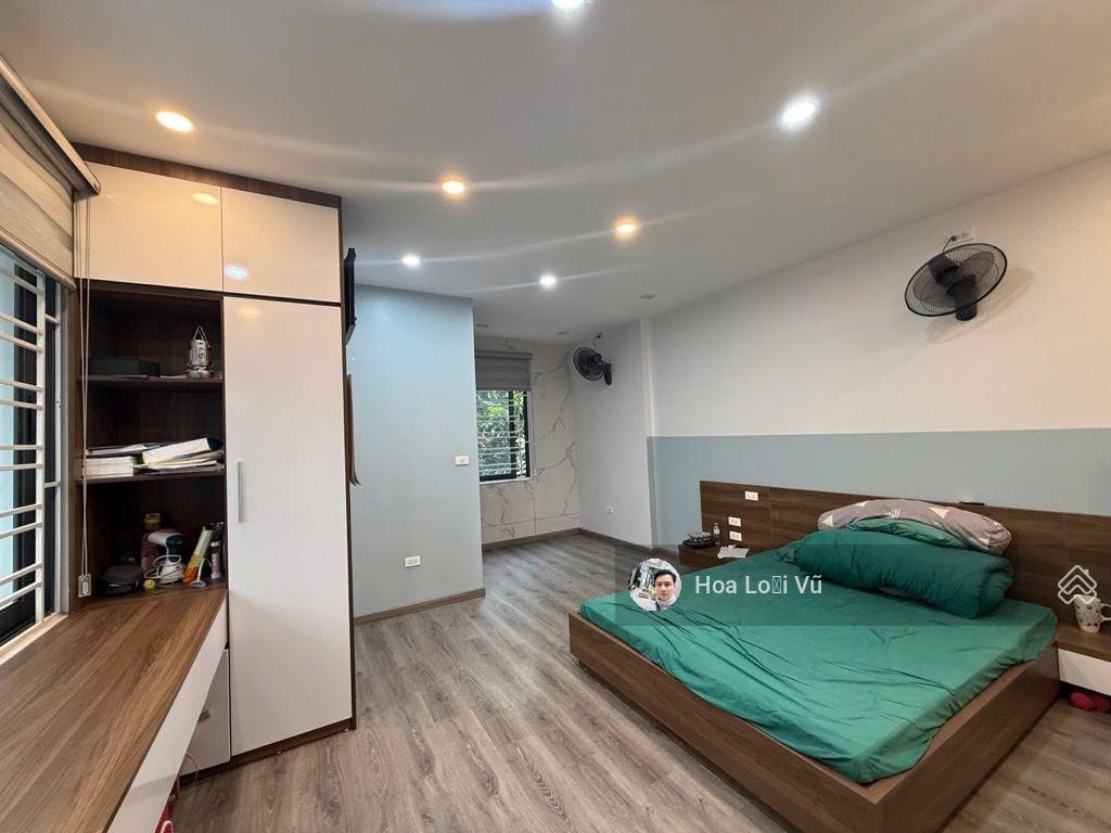 Lô góc 70m2. ô tô tránh, phân lô. hai bà trưng, gần viện 108. xây 6 tâng. giá 27,2 tỷ