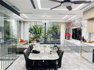 Bán nhà gara ô tô hai bà trưng, kv thanh nhàn, võ thị sáu. dt 50m2. 6 tầng. thang máy. giá 20.5 tỷ