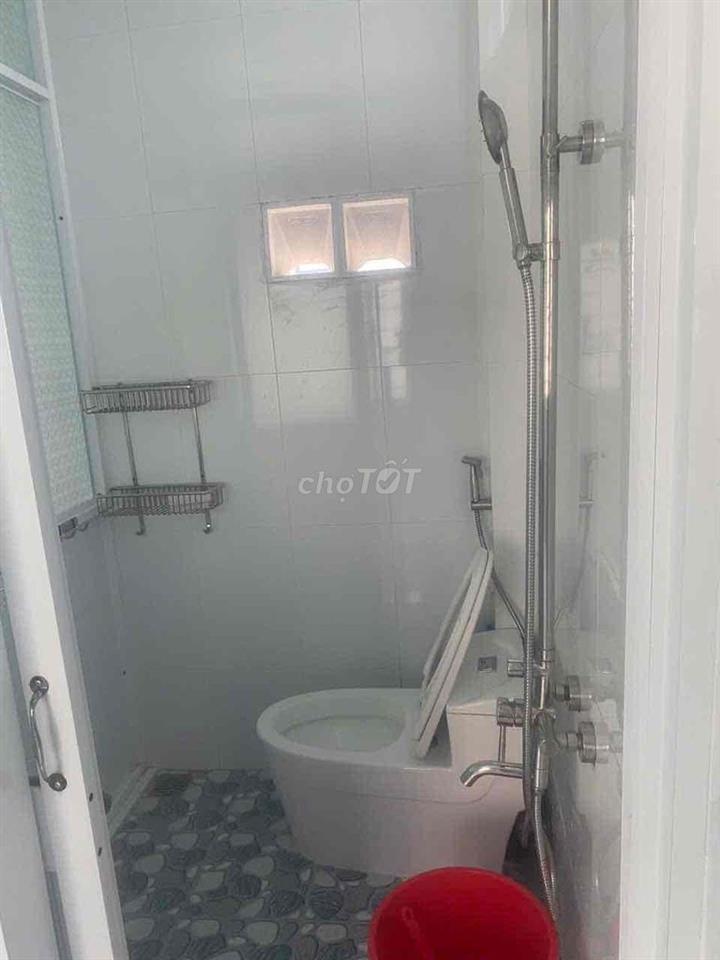 cần bán nhà 1 Trệt 1 Lửng , 2 phòng ngủ, 2 toilet