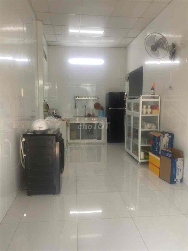 cần bán nhà 1 Trệt 1 Lửng , 2 phòng ngủ, 2 toilet