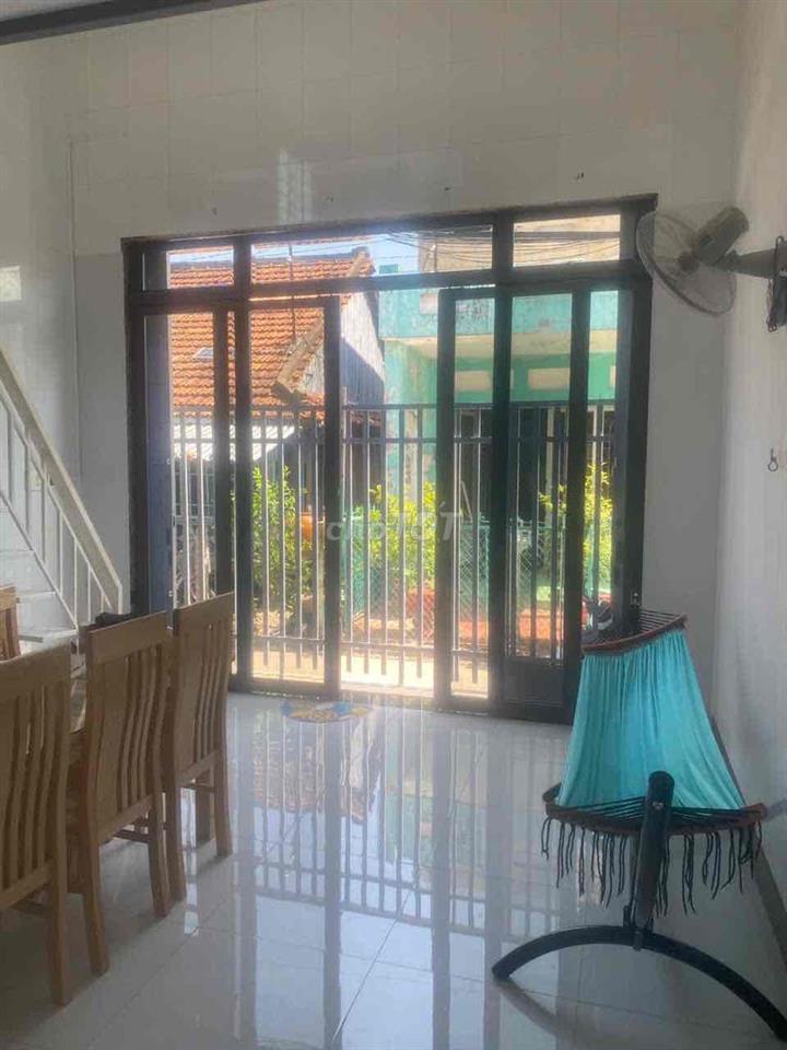 cần bán nhà 1 Trệt 1 Lửng , 2 phòng ngủ, 2 toilet