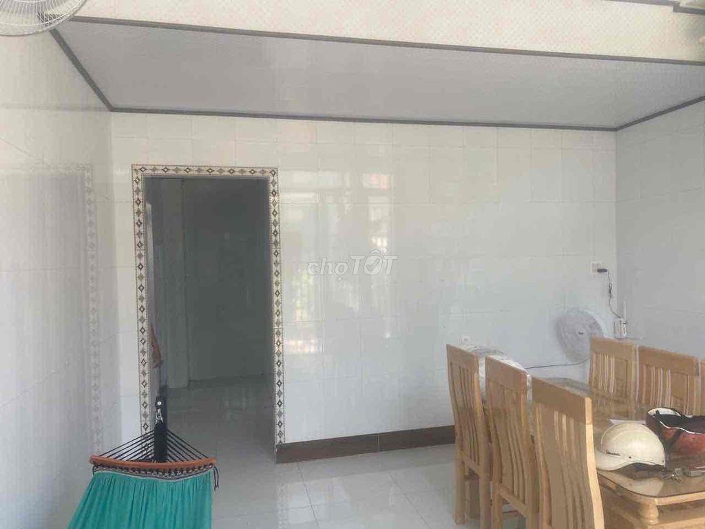 cần bán nhà 1 Trệt 1 Lửng , 2 phòng ngủ, 2 toilet
