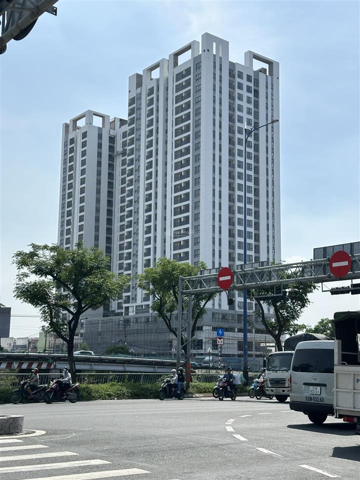 Nhận chìa khóa giao tay nhà mới 100% shophouse kinh doanh sầm uất giá chỉ có 35tr/m2 .