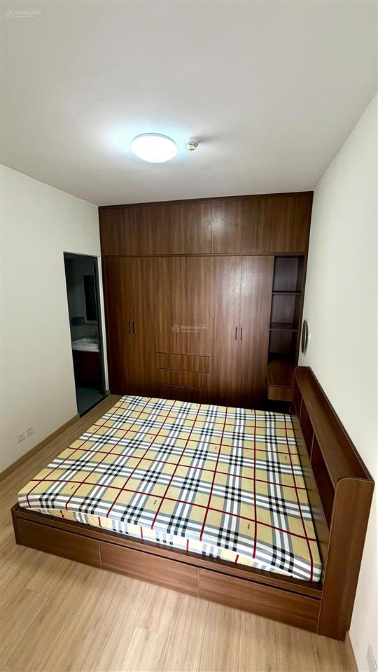 Cho thuê căn 2pn aurora bến bình đông 12tr full nội thất, view thoáng