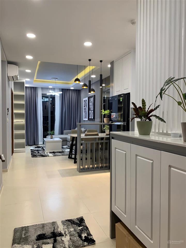 Bán gấp căn hộ green river 70m2 chỉ 3 tỷ 1, hướng đẹp, tiện ích đầy đủ