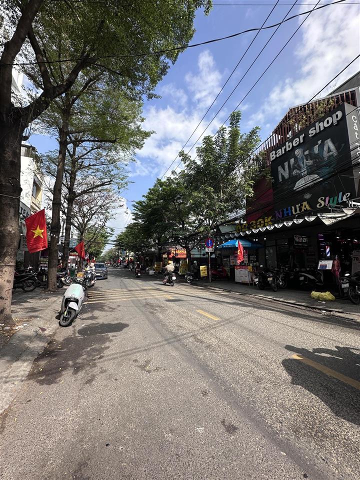 Chưa qua đầu tư  đất mt phố du lịch biển châu thị vĩnh tế đoạn sầm uất nhất