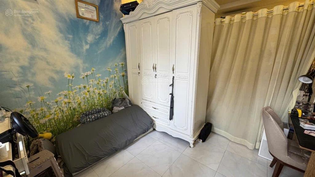 Bán nhà trung tâm quận 10 nhỉnh 6 tỷ hẻm. nguyễn tiểu la p. diên hồng
nhà vị trí trung tâm q10