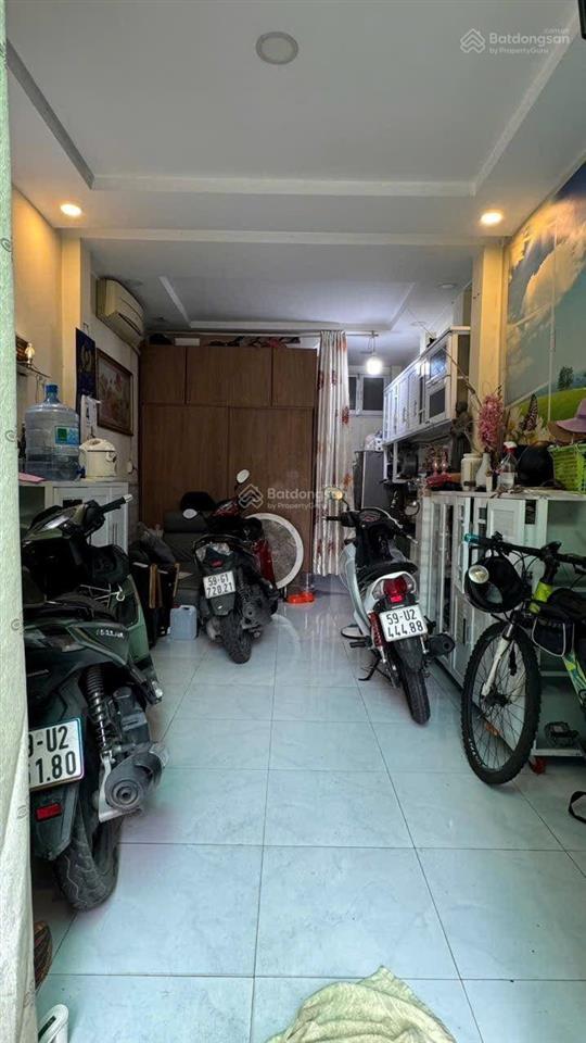 Bán nhà trung tâm quận 10 nhỉnh 6 tỷ hẻm. nguyễn tiểu la p. diên hồng
nhà vị trí trung tâm q10