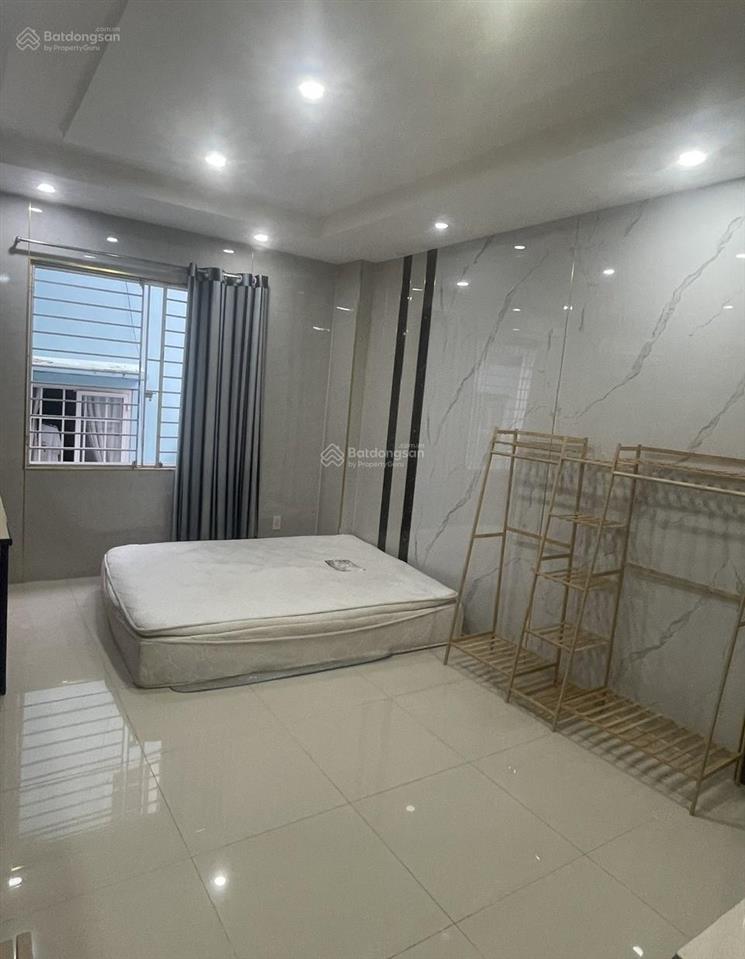 Phòng đủ nt, 24m phạm văn đồng cách gigamall 0.5km cầu bình triệu, bình lợi 1.5km