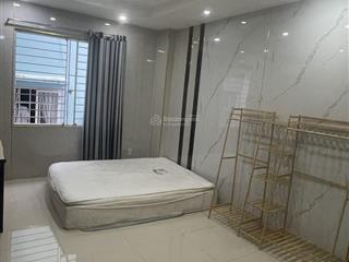 Phòng đủ nt, 24m phạm văn đồng cách gigamall 0.5km cầu bình triệu, bình lợi 1.5km