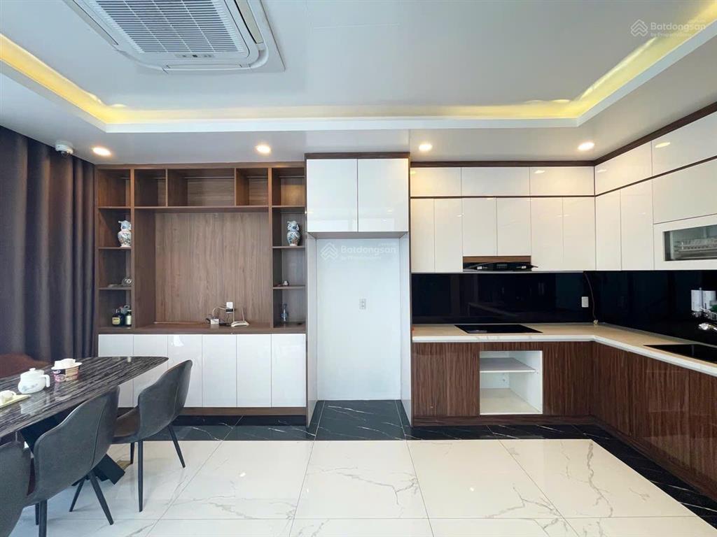 Cần bán shophouse tuyến 2 đường bùi viện  khu đô thị ven sông lạch tray