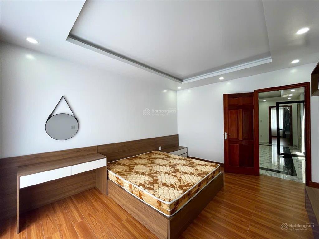 Cần bán shophouse tuyến 2 đường bùi viện  khu đô thị ven sông lạch tray