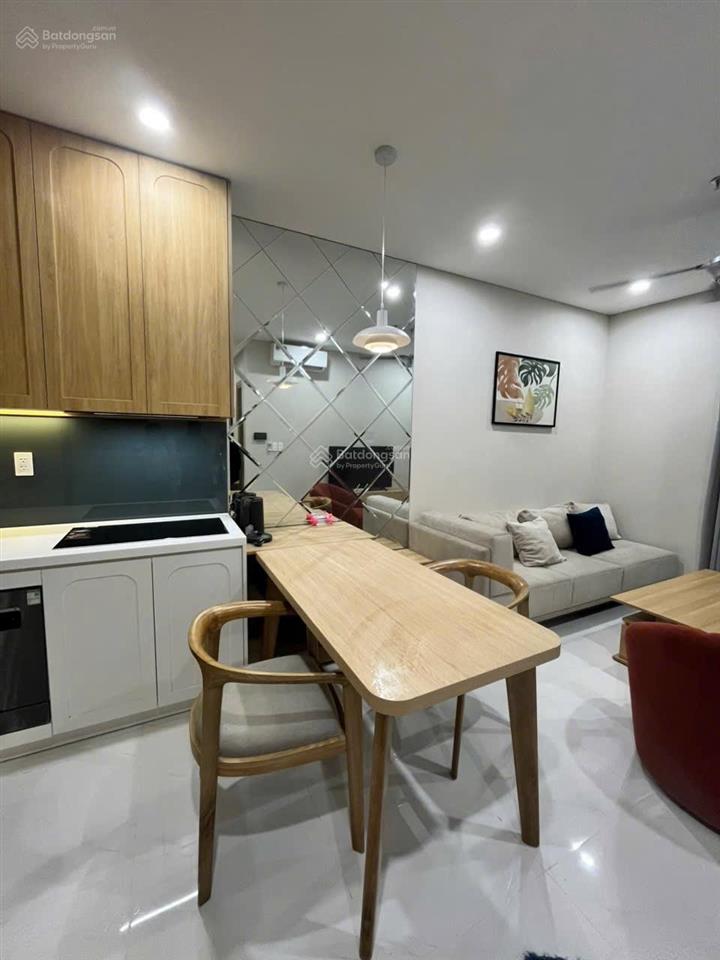 Cần bán căn hộ chung cư cao cấp sentosa sky park 1,5 ngủ full đồ