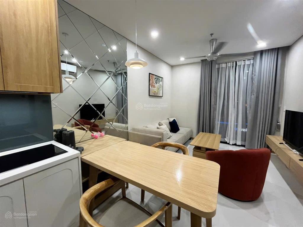 Cần bán căn hộ chung cư cao cấp sentosa sky park 1,5 ngủ full đồ