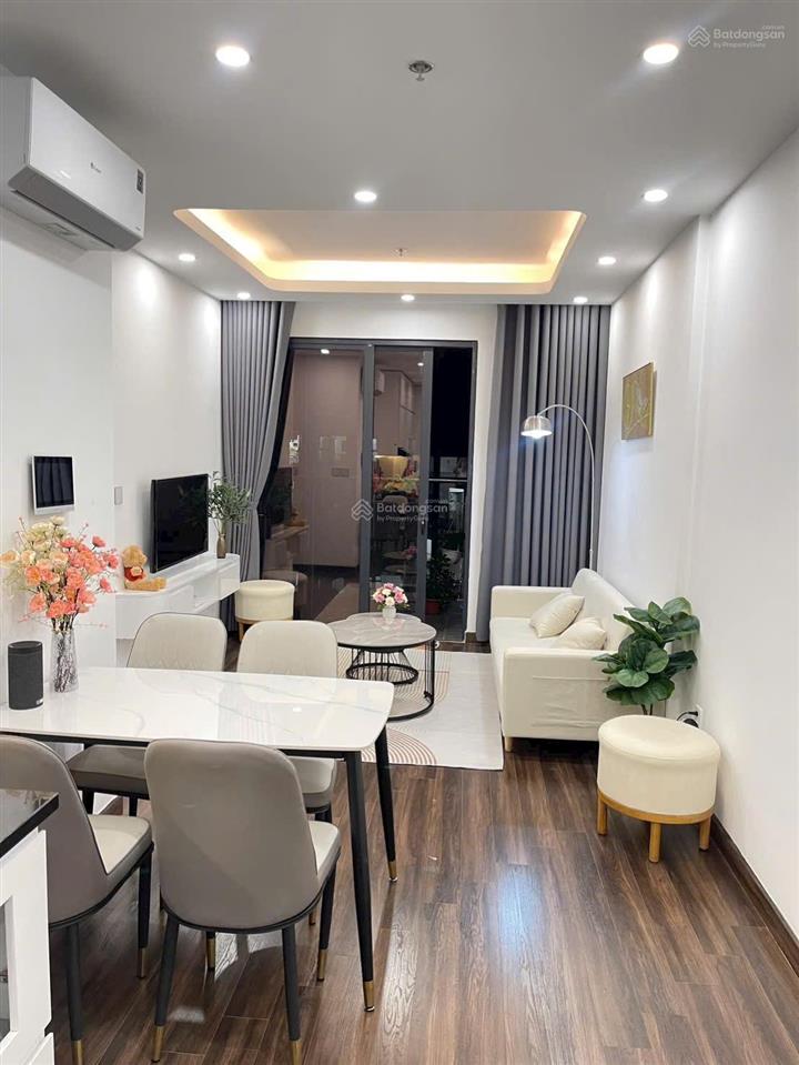 Cần chuyển nhượng căn 1,5 ngủ hoàng huy commerce tòa lotus