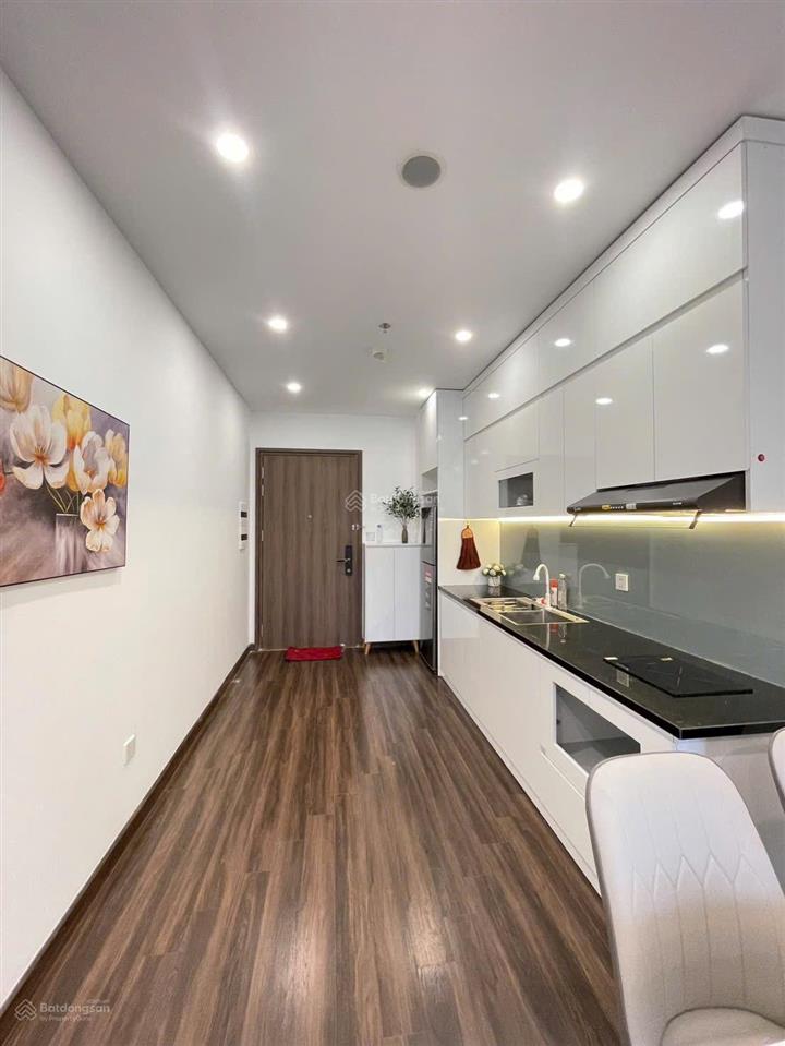 Cần chuyển nhượng căn 1,5 ngủ hoàng huy commerce tòa lotus