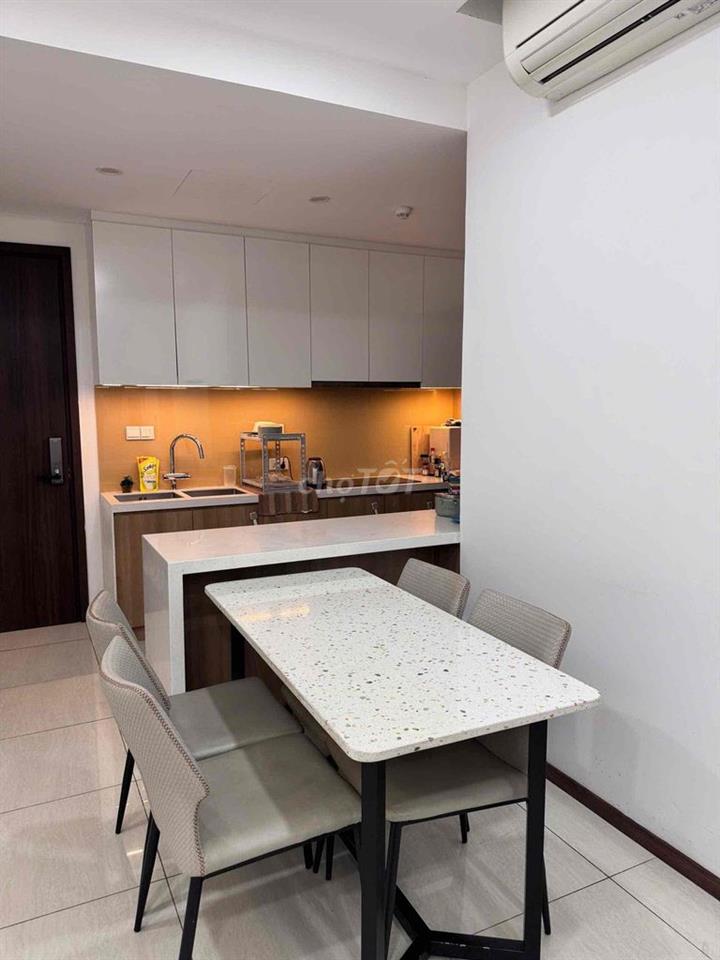 Chính chủ bán 2PN-2W, Sổ hồng riêng, One Verandah, Q2, hướng Đông Nam