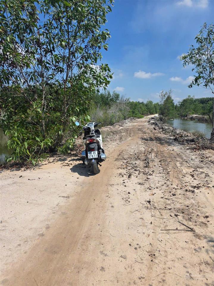 Bán 4,1ha đất ven biển tân thắng 3 mặt tiền đường, cách biển chỉ 100m