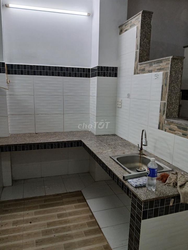 Cho thuê nhà nguyên căn 1 trệt 2 lầu Lê Văn Thọ, GV 8tr/tháng