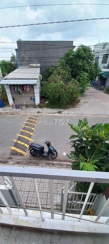 Bán nhà chính chủ dtsd 96m2