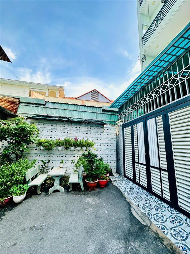 Bán nhà hẻm xe hơi lê đức thọ gò vấp, 68m2, 3 lầu 5pn, sân thượng, giá 8,2 tỷ