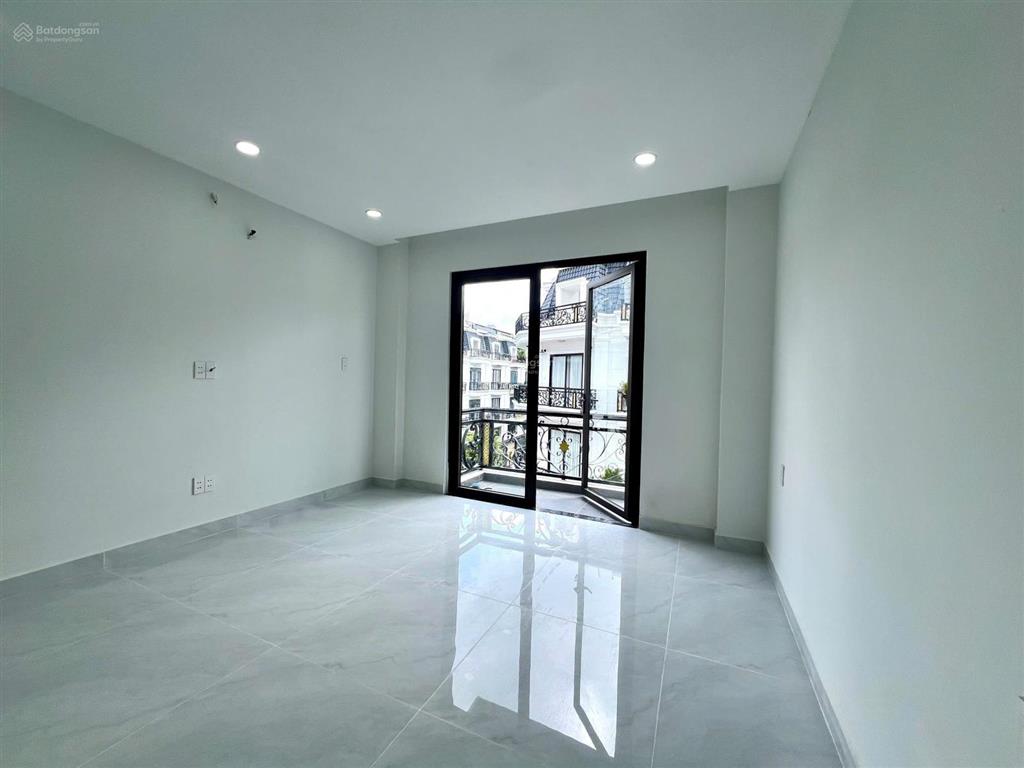 Bán nhà thạnh xuân 38 quận 12, giá chỉ 6 tỷ 5 hẻm xe hơi 10m, 4 tầng hoàn thiện, sổ hồng riêng
