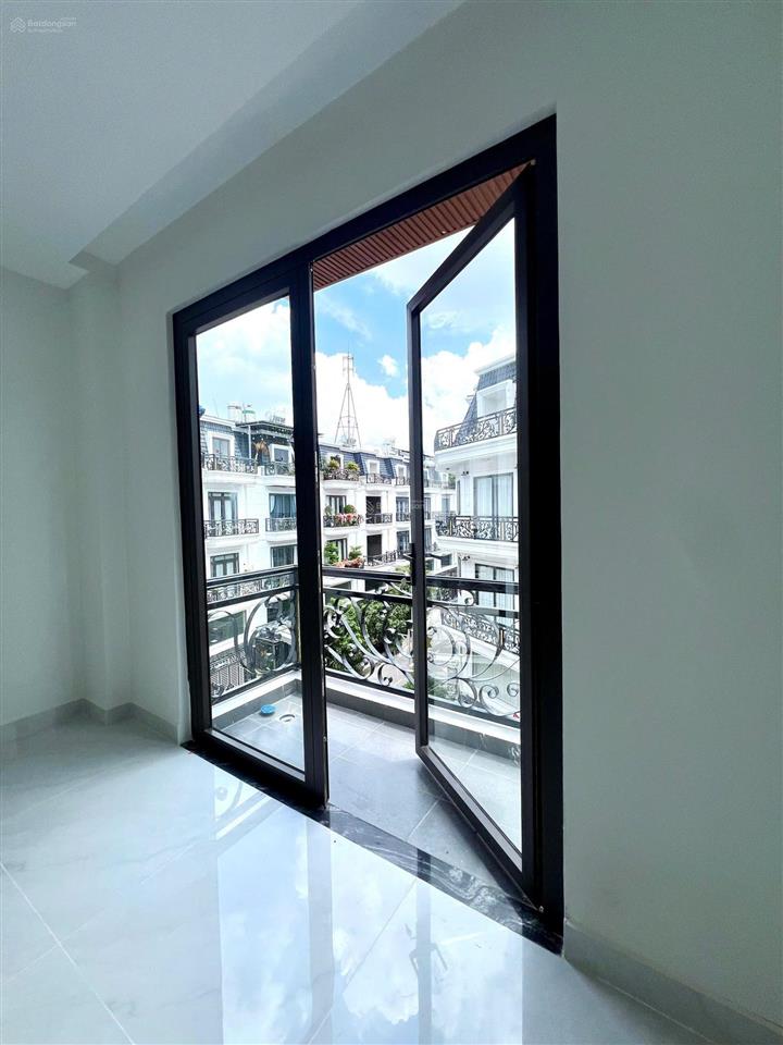 Bán nhà thạnh xuân 38 quận 12, giá chỉ 6 tỷ 5 hẻm xe hơi 10m, 4 tầng hoàn thiện, sổ hồng riêng