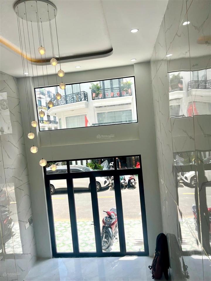 Bán nhà thạnh xuân 38 quận 12, giá chỉ 6 tỷ 5 hẻm xe hơi 10m, 4 tầng hoàn thiện, sổ hồng riêng