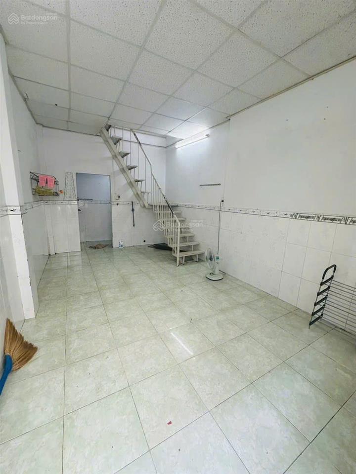 Bán căn nhà phan văn trị gò vấp, gần mặt tiền, thu nhập thuê 10 tr/th, giá bán 4,25 tỷ