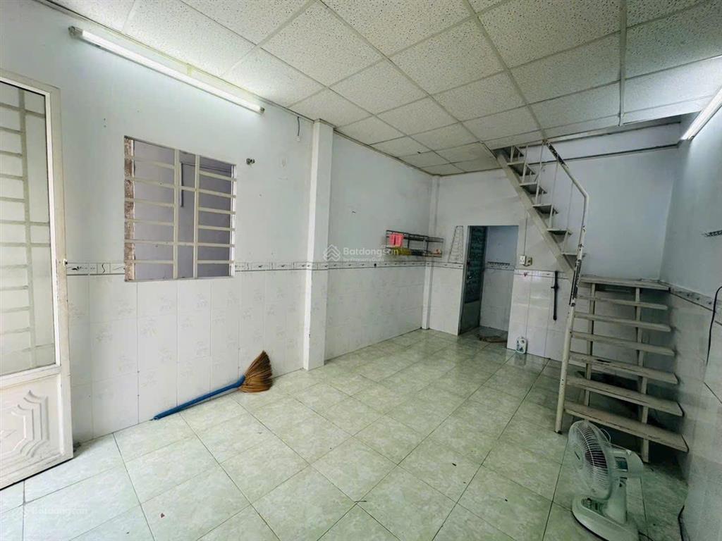 Bán căn nhà phan văn trị gò vấp, gần mặt tiền, thu nhập thuê 10 tr/th, giá bán 4,25 tỷ