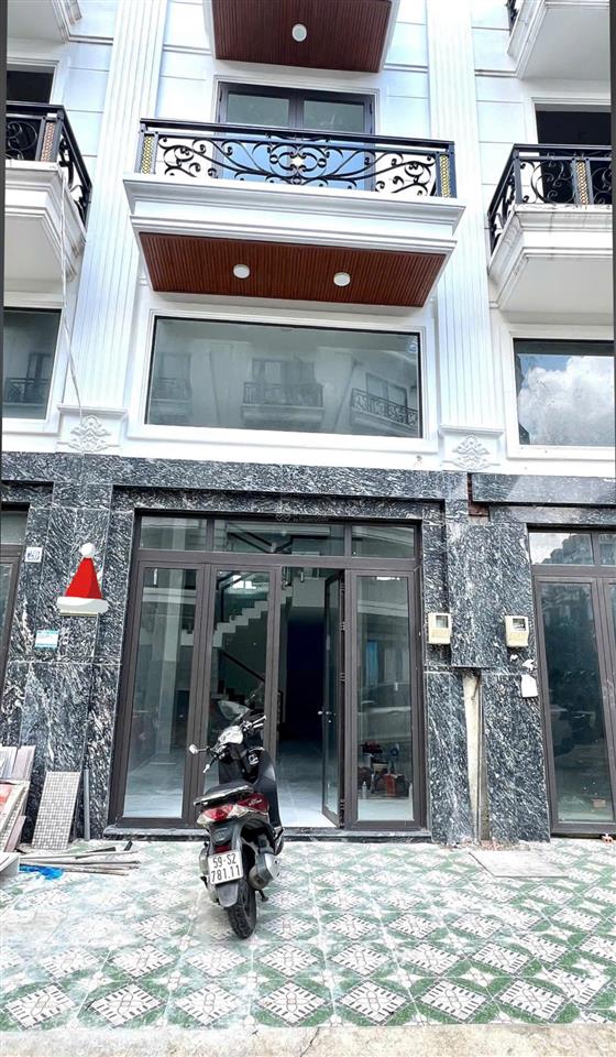 Bán nhà thạnh xuân 38, quận 12, hẻm xe hơi 10m, 1 trệt 3 lầu, sổ hồng, giá 6,5 tỷ