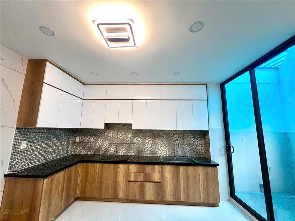 Bán nhà thạnh xuân 38, quận 12, hẻm xe hơi 10m, 1 trệt 3 lầu, sổ hồng, giá 6,5 tỷ