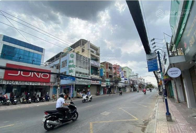 Bán nhà hòa hưng quận 10, giá 4 tỷ 3, diện tích 32m², 1 lầu, hẻm ba gác, sẵn sổ hồng