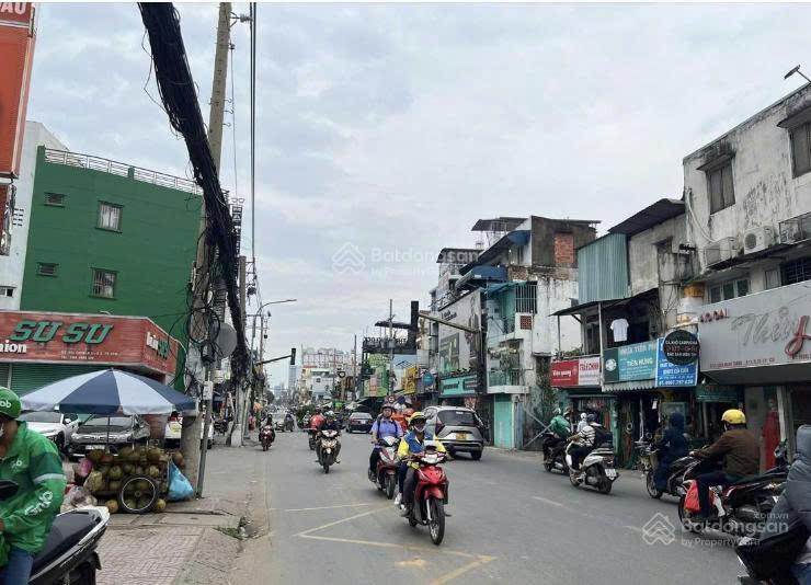 Bán nhà hòa hưng quận 10, giá 4 tỷ 3, diện tích 32m², 1 lầu, hẻm ba gác, sẵn sổ hồng