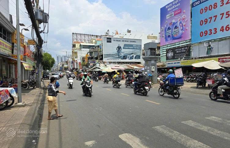 Bán nhà hòa hưng quận 10, giá 4 tỷ 3, diện tích 32m², 1 lầu, hẻm ba gác, sẵn sổ hồng
