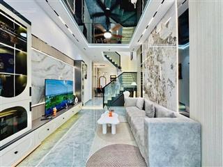 Nhà đẹp lung linh sát chợ  3 pn có 1 pn dưới trệt  hơn 5 tỷ đường phạm văn chiêu f14 gò vấp