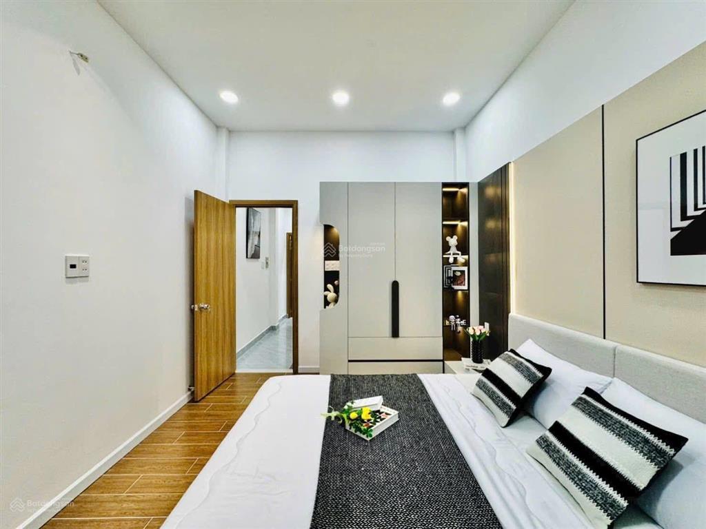 Siêu phẩm dài 17m hẻm xe hơi thông trệt lửng lầu có 3pn rộng đẹp mê ly chỉ hơn 6 tỷ
