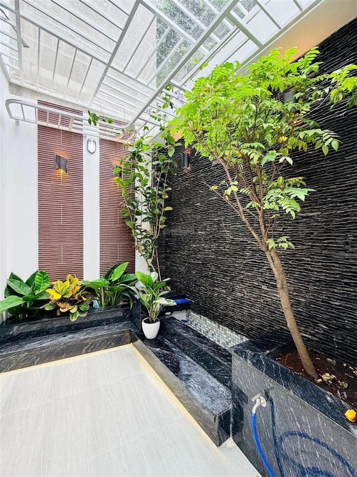 Siêu phẩm xây mới 100% vị trí đường quang trung f14 gò vấp
kế siêu thị emart  bờ kè tham lương