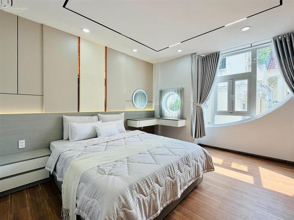 Siêu phẩm xây mới 100% vị trí đường quang trung f14 gò vấp
kế siêu thị emart  bờ kè tham lương