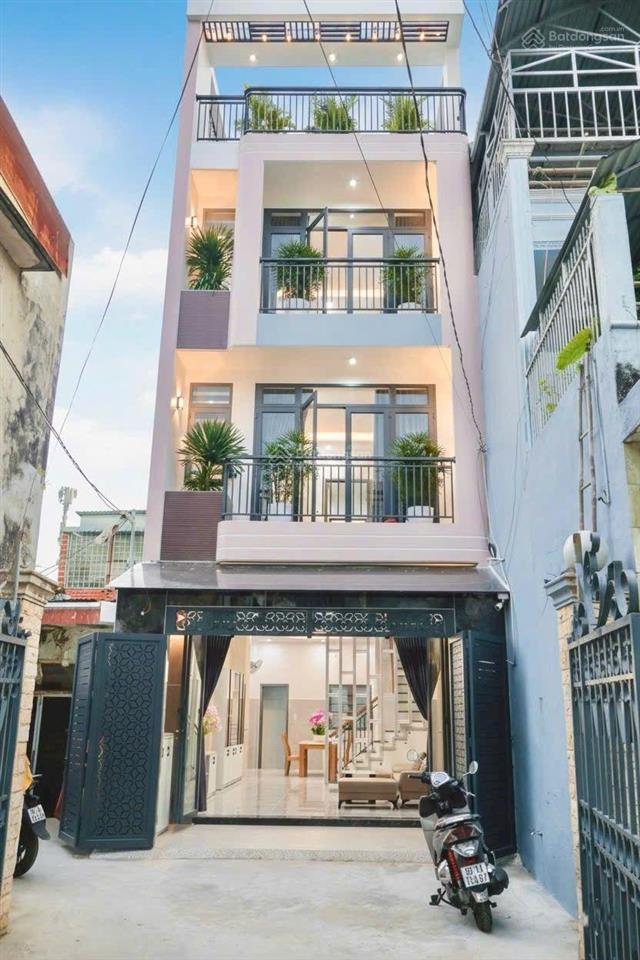 Nhà đẹp diện tích khủng ngay trung tâm  đối diện bệnh viện hồng đức 5 x 14 trệt 3 lầu giá.8tỷ250