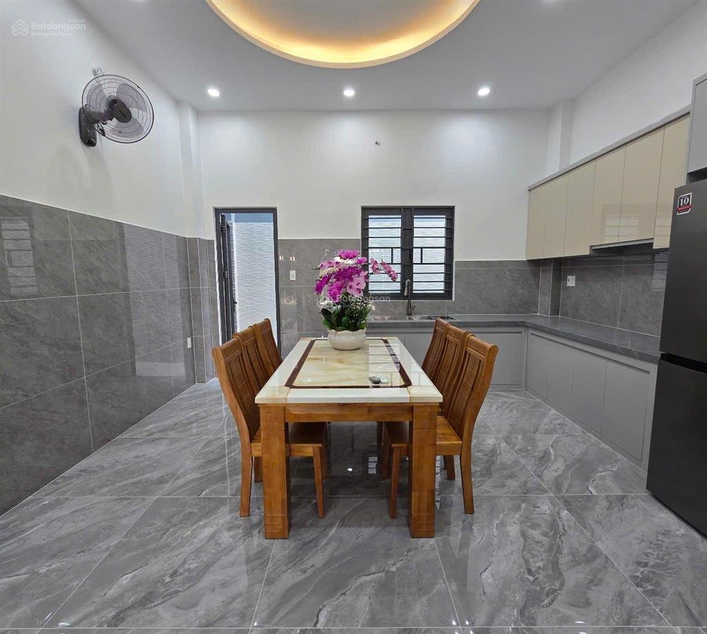 Nhà đẹp diện tích khủng ngay trung tâm  đối diện bệnh viện hồng đức 5 x 14 trệt 3 lầu giá.8tỷ250