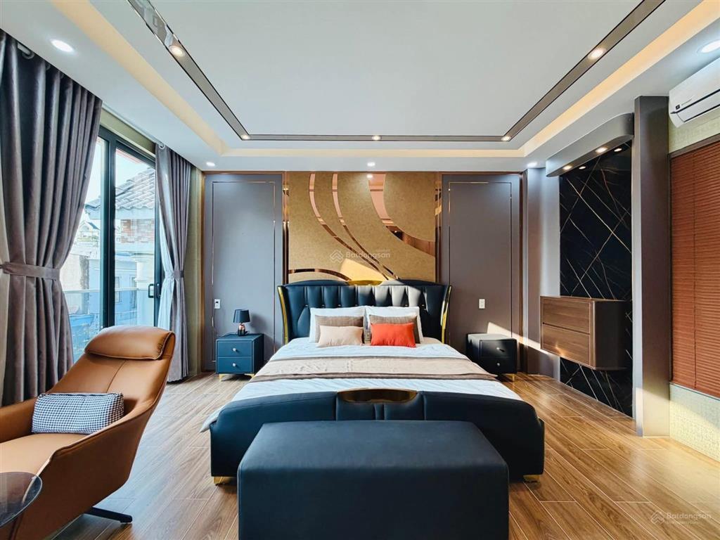 Siêu phẩm nhà phố cao cấp có thang máy  hẻm 1 trục tại sát mặt tiền  4,6 x 18 trệt lửng 4 lầu