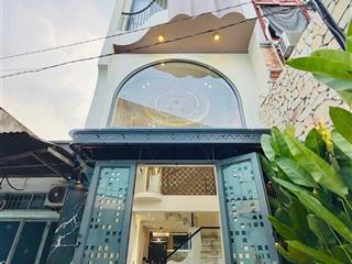 Siêu phẩm xây mới trệt 2 lầu 4pn sân thượng  full nội thất xịn xò
đường thống nhất  p.15 gò vấp