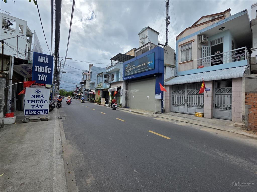 Nguyễn văn quá q12 mặt tiền đường kinh doanh buôn bán diện tích  5 x 18 trệt lầu giá 9tỷ5 tl