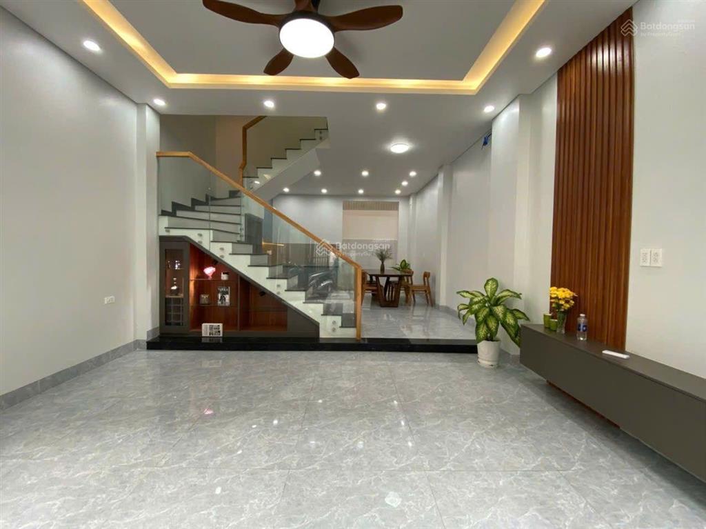 Nhà xây mới  full nội thất  đúc 2 tầng  hẻm 3gác thông  nguyễn văn quá, quận 12 hơn 5 tỷ