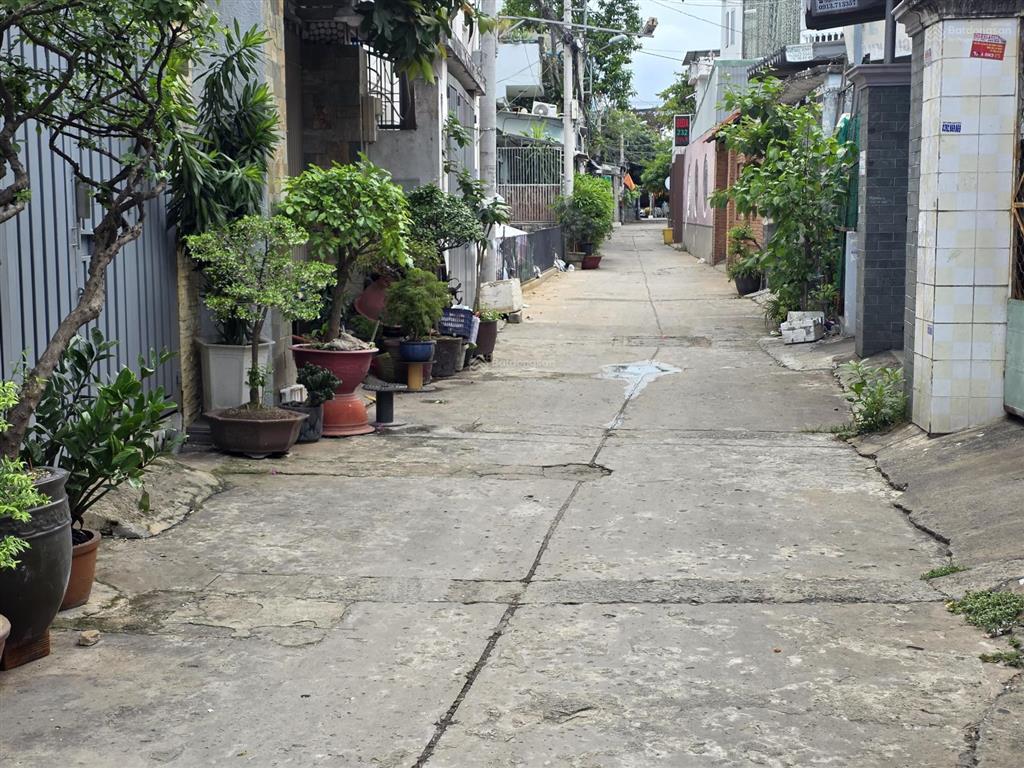 Bán đất đường nguyễn văn quá q12 diện tích  4 x 17 giá 5ty2