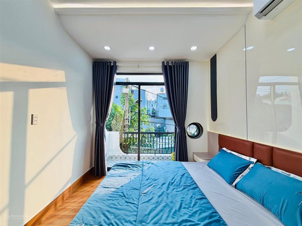 Phường 15 tân bình siêu phẩm có 3 phòng ngủ 4wc đẹp mê ly mà hơn 5 tỷ (có phòng ngủ dưới trệt)