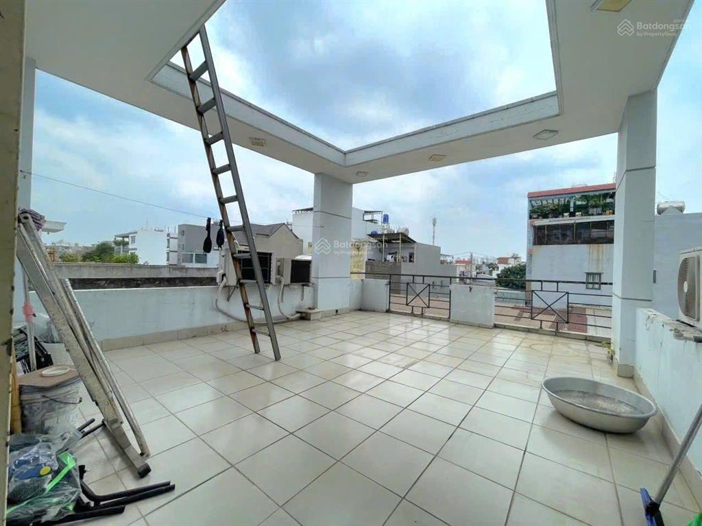 Nhà đúc 2 tầng  hẻm xe hơi thông  đường nguyễn văn quá q12 diện tích khủng 4x 24m  sổ hồng riêng